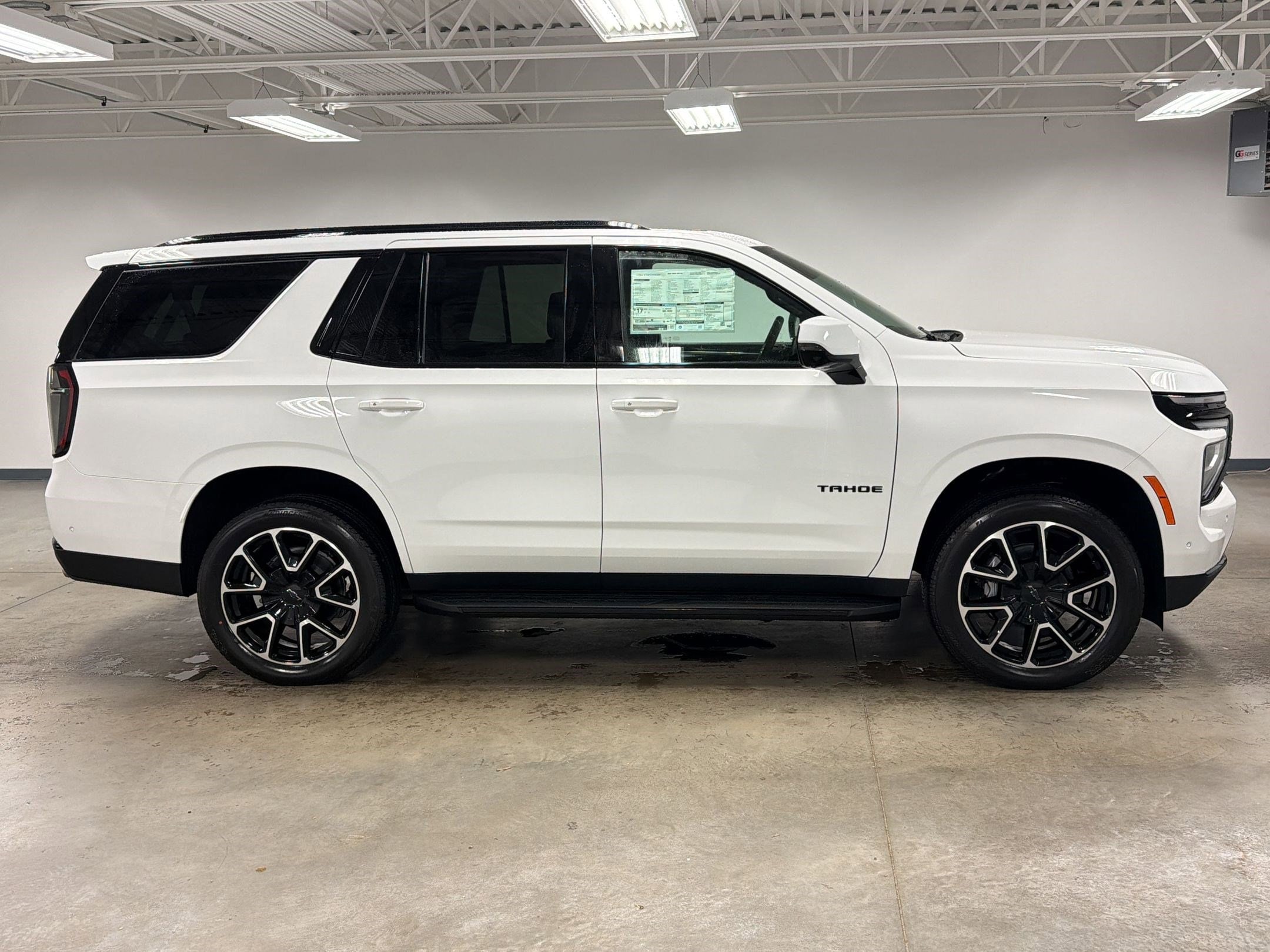 2026 Chevrolet Tahoe RST - Photo 6
