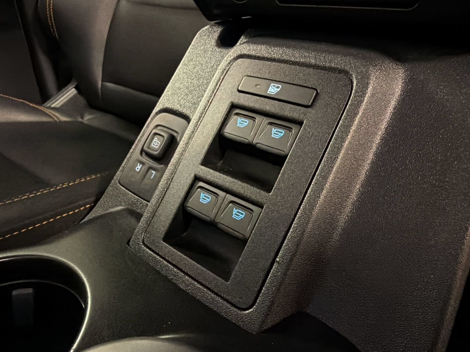 2023 Ford Bronco 4-Door Badlands - Photo 18