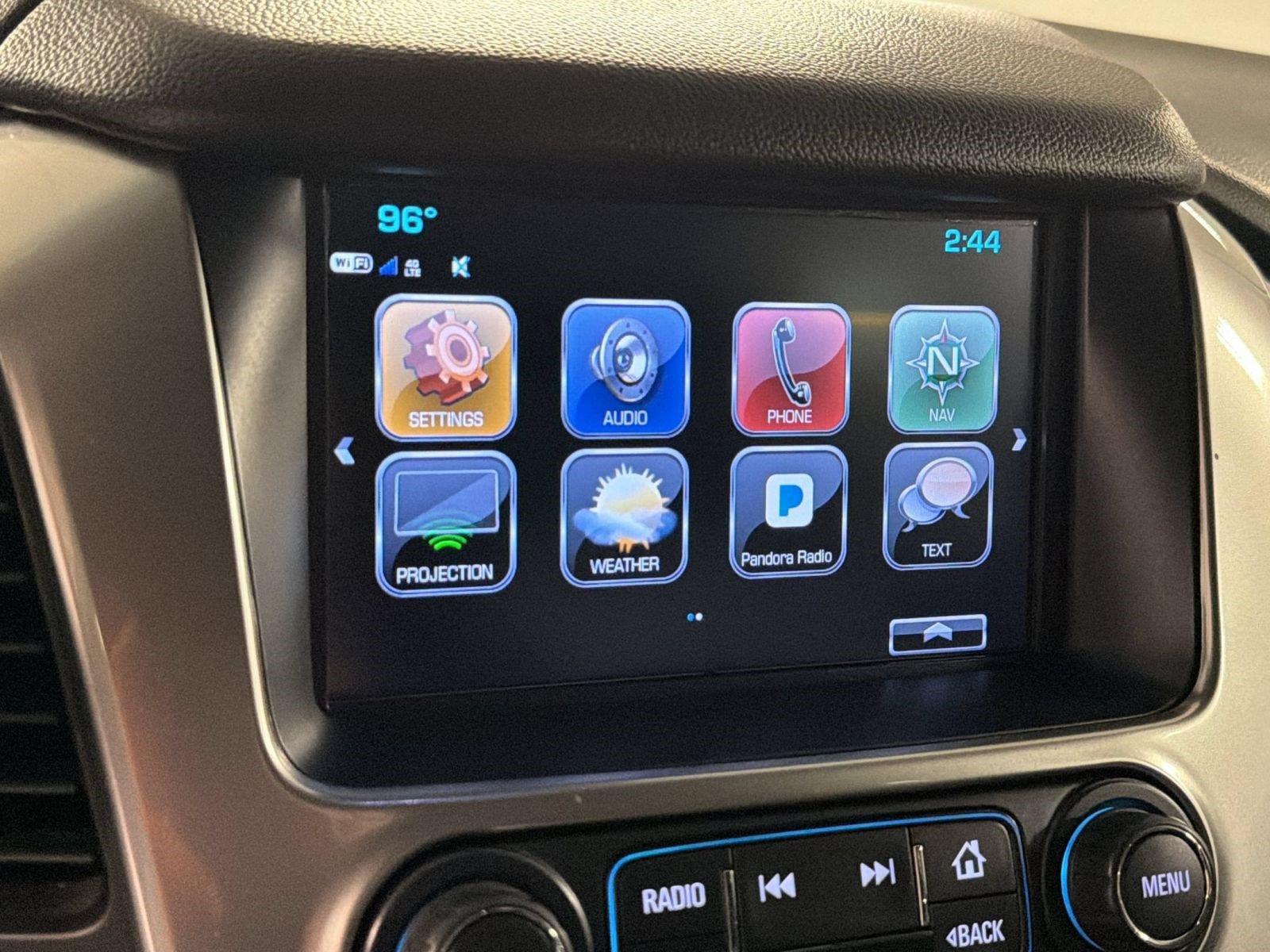 2020 Chevrolet Tahoe LT - Photo 18