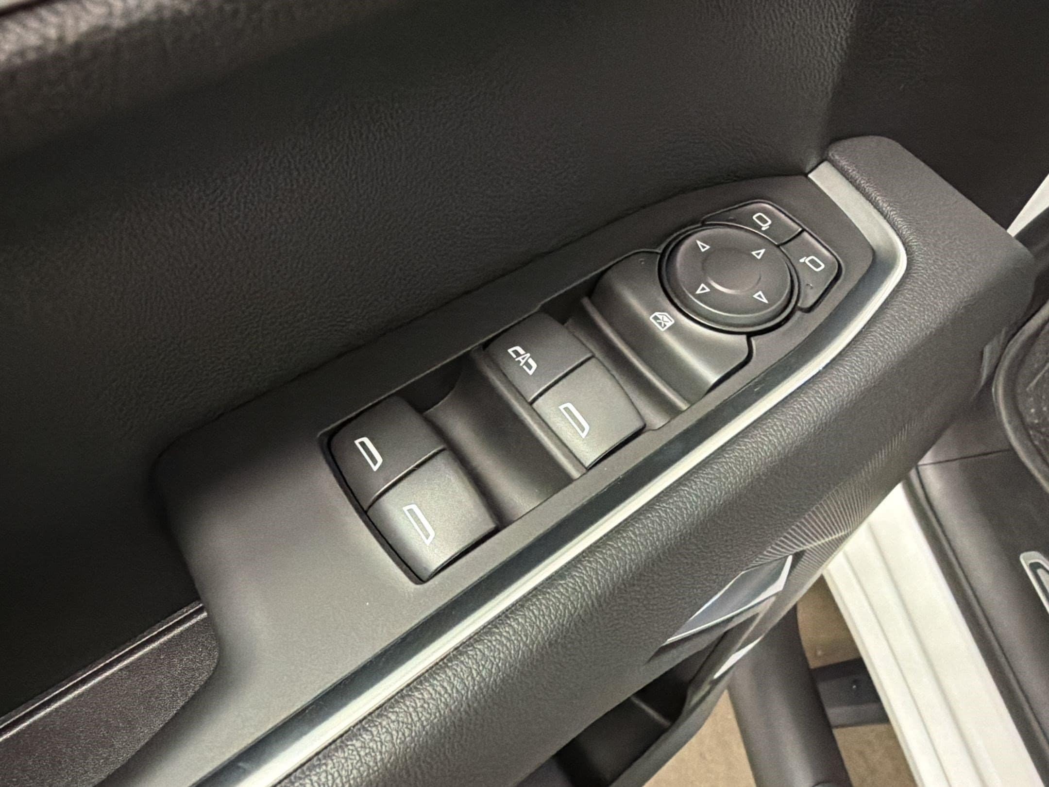 2026 Chevrolet Silverado 1500 RST - Photo 12