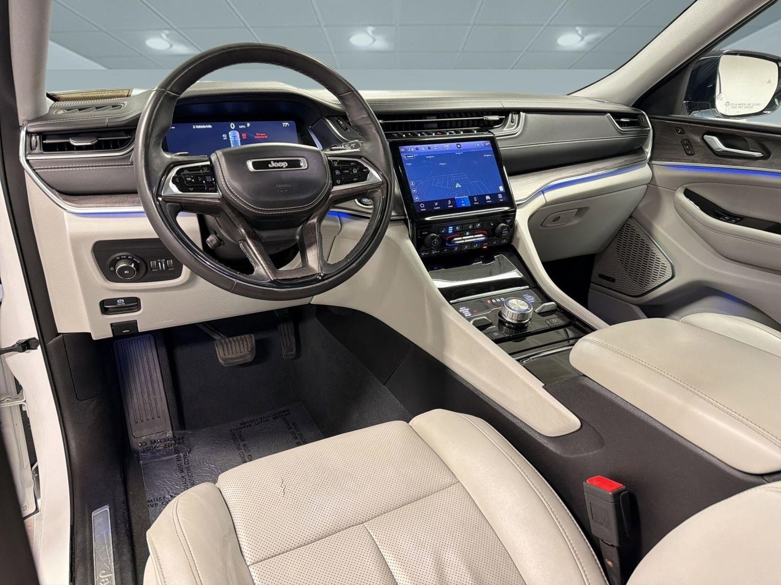 2023 Jeep Grand Cherokee Overland - Photo 28