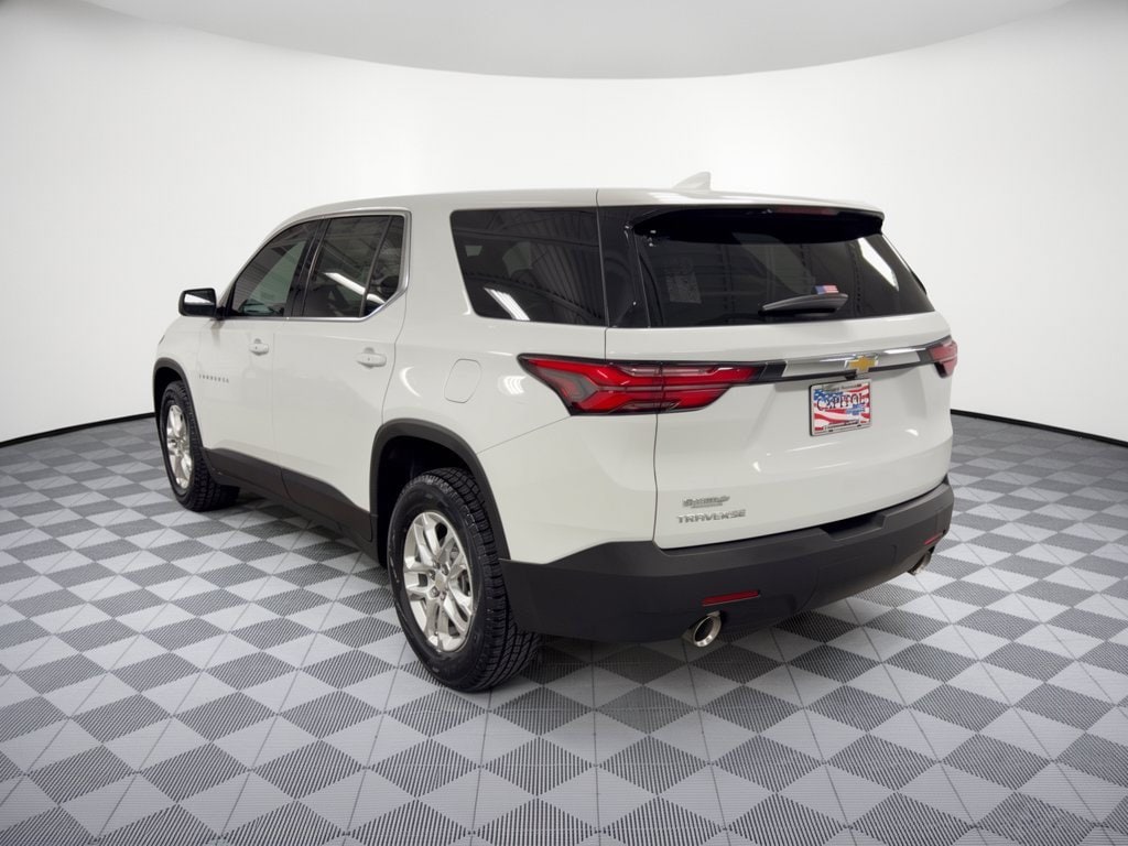 Used 2022 Chevrolet Traverse LS SUV