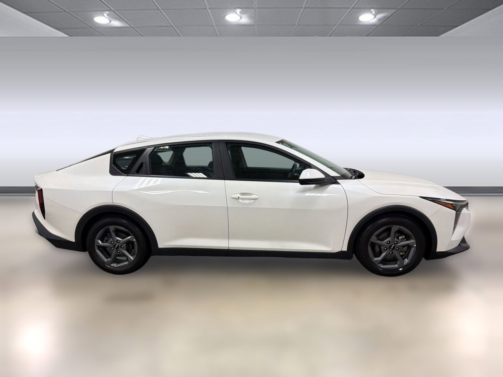 2025 Kia K4 LXS photo 6