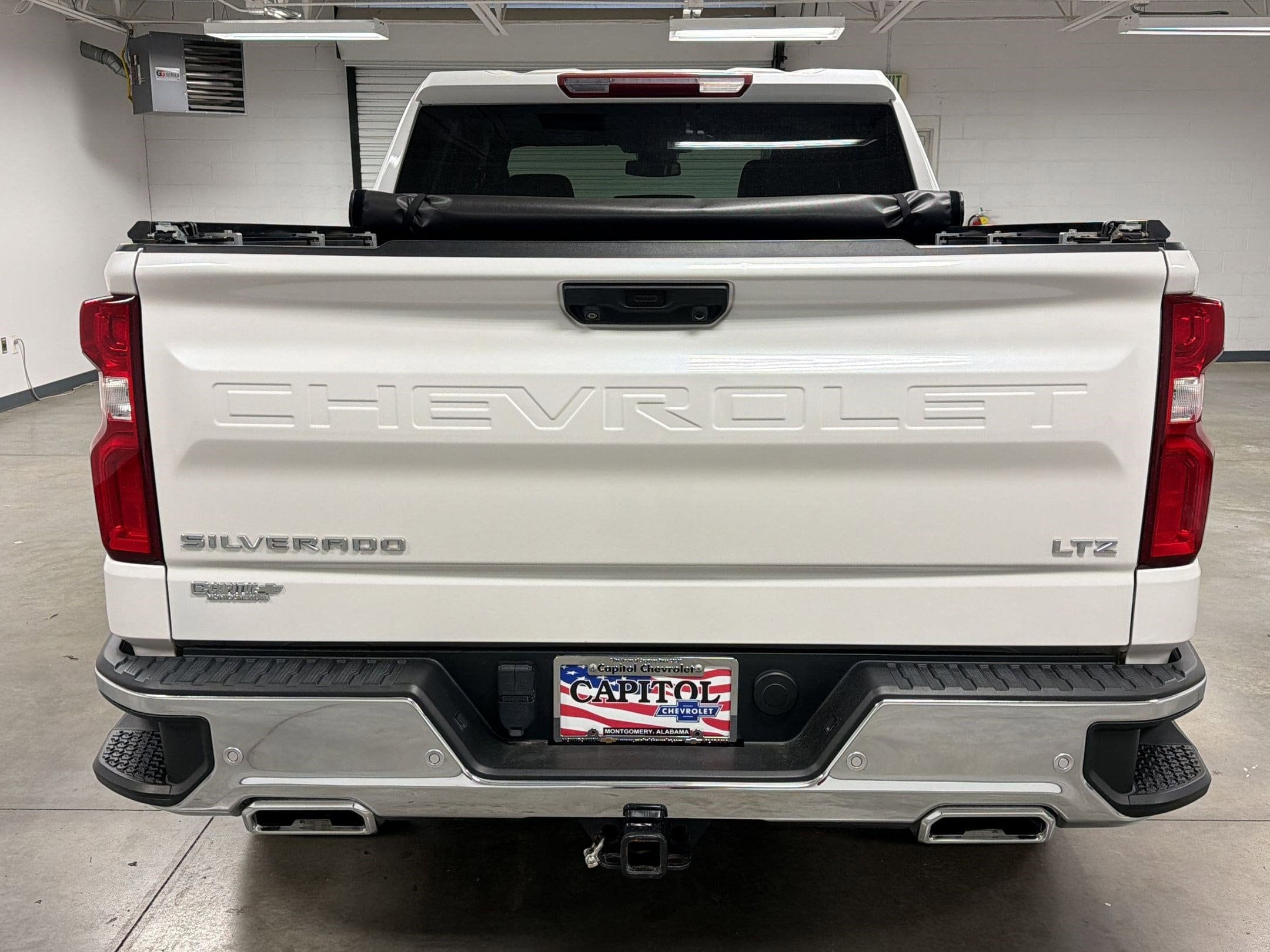 2023 Chevrolet Silverado 1500 LTZ photo 3