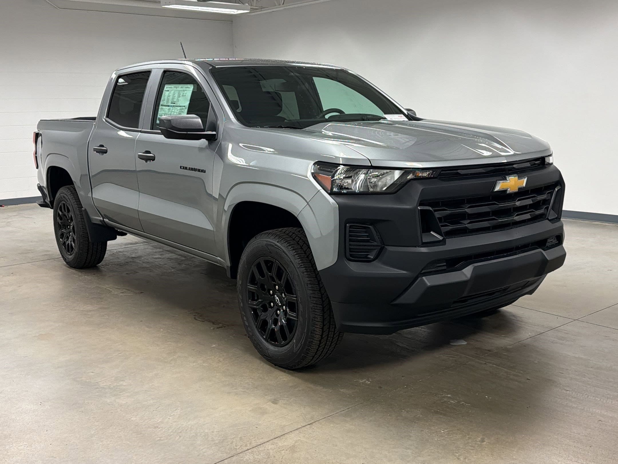 2026 Chevrolet Colorado WT photo 5