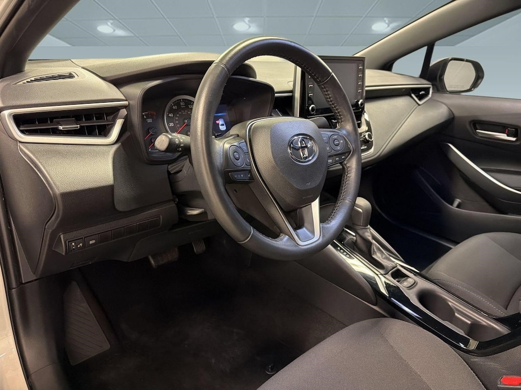Used 2021 Toyota Corolla SE Sedan