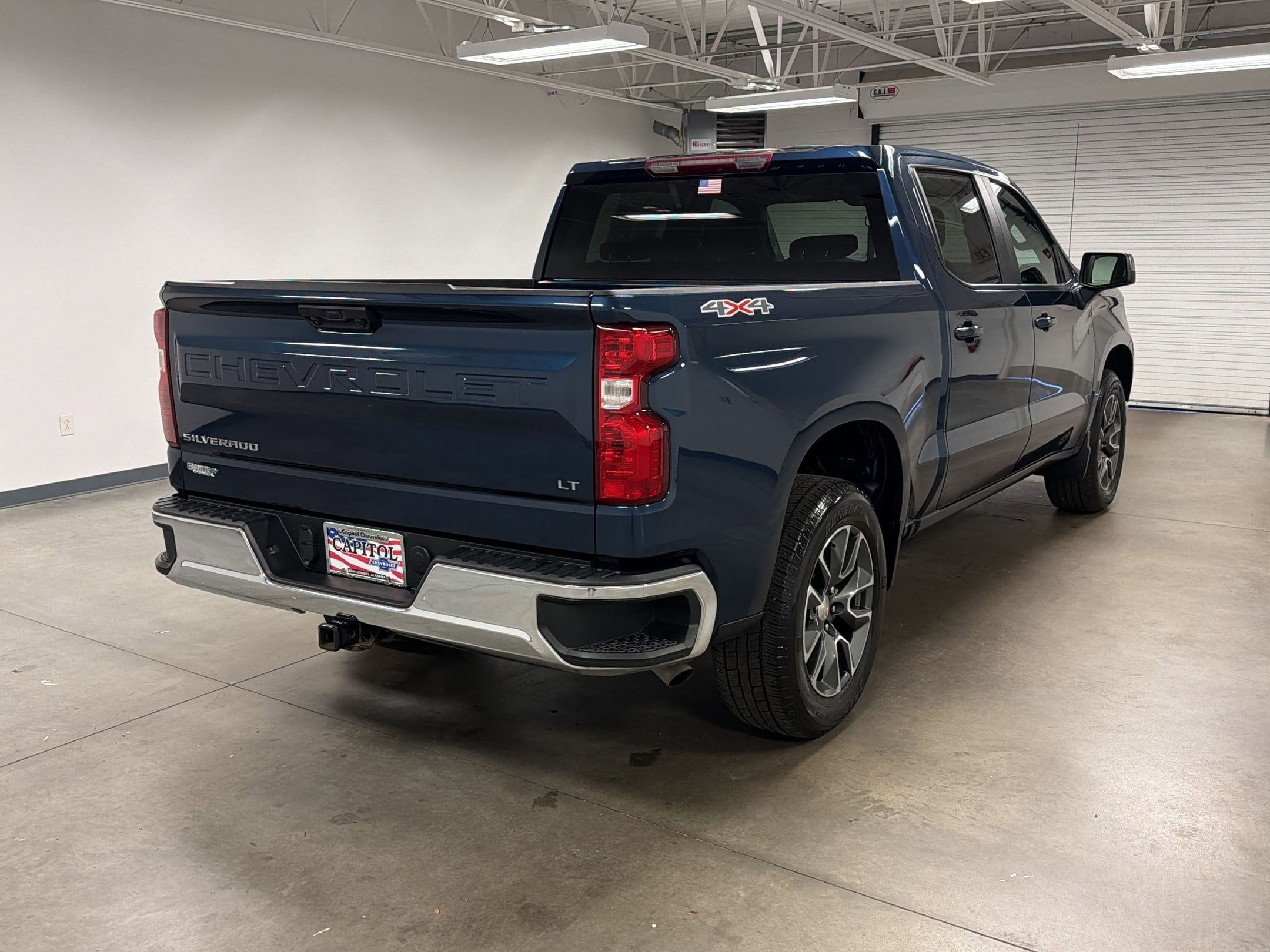 2023 Chevrolet Silverado 1500 LT (2FL) photo 3