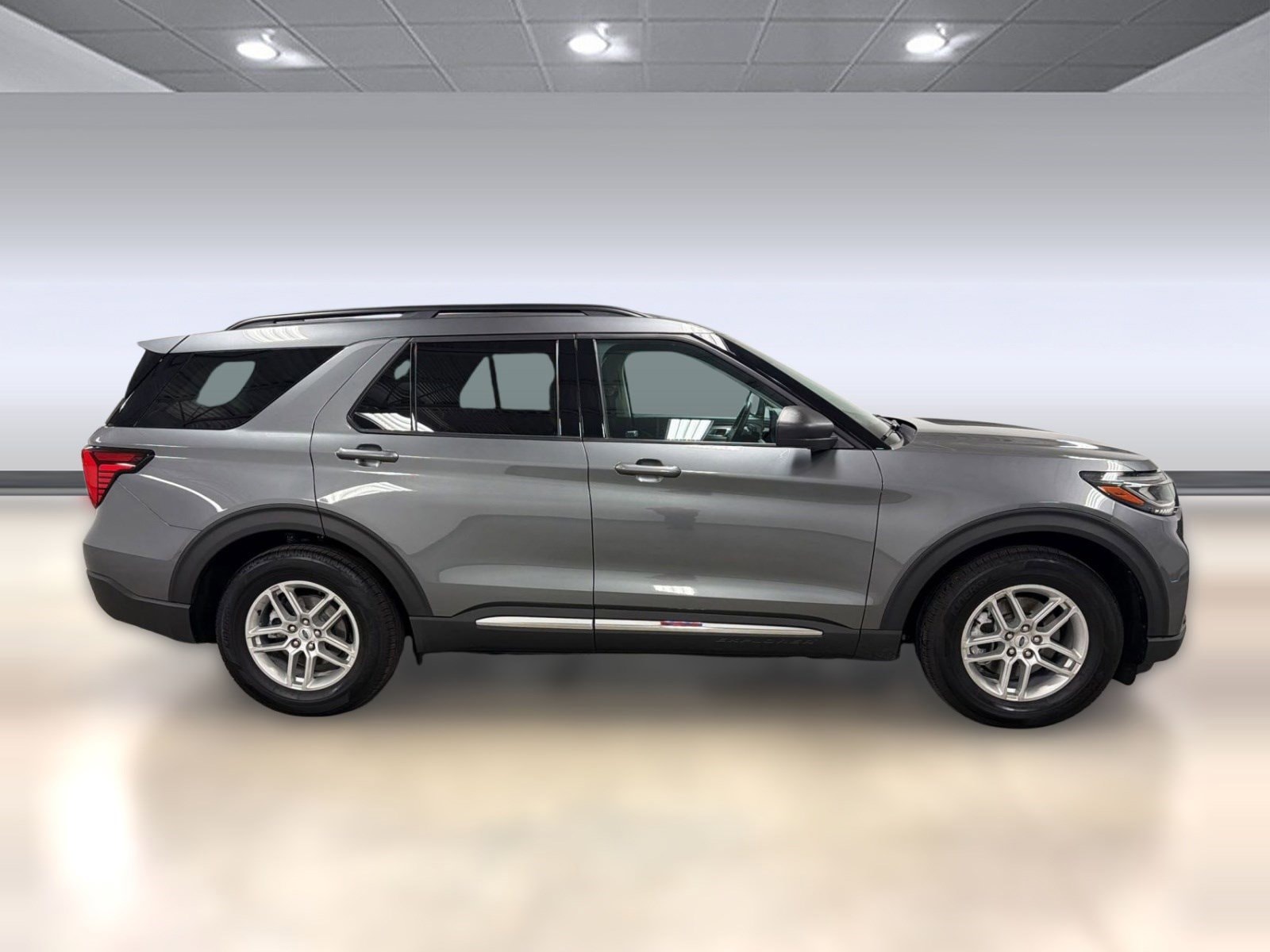 2025 Ford Explorer Active photo 6