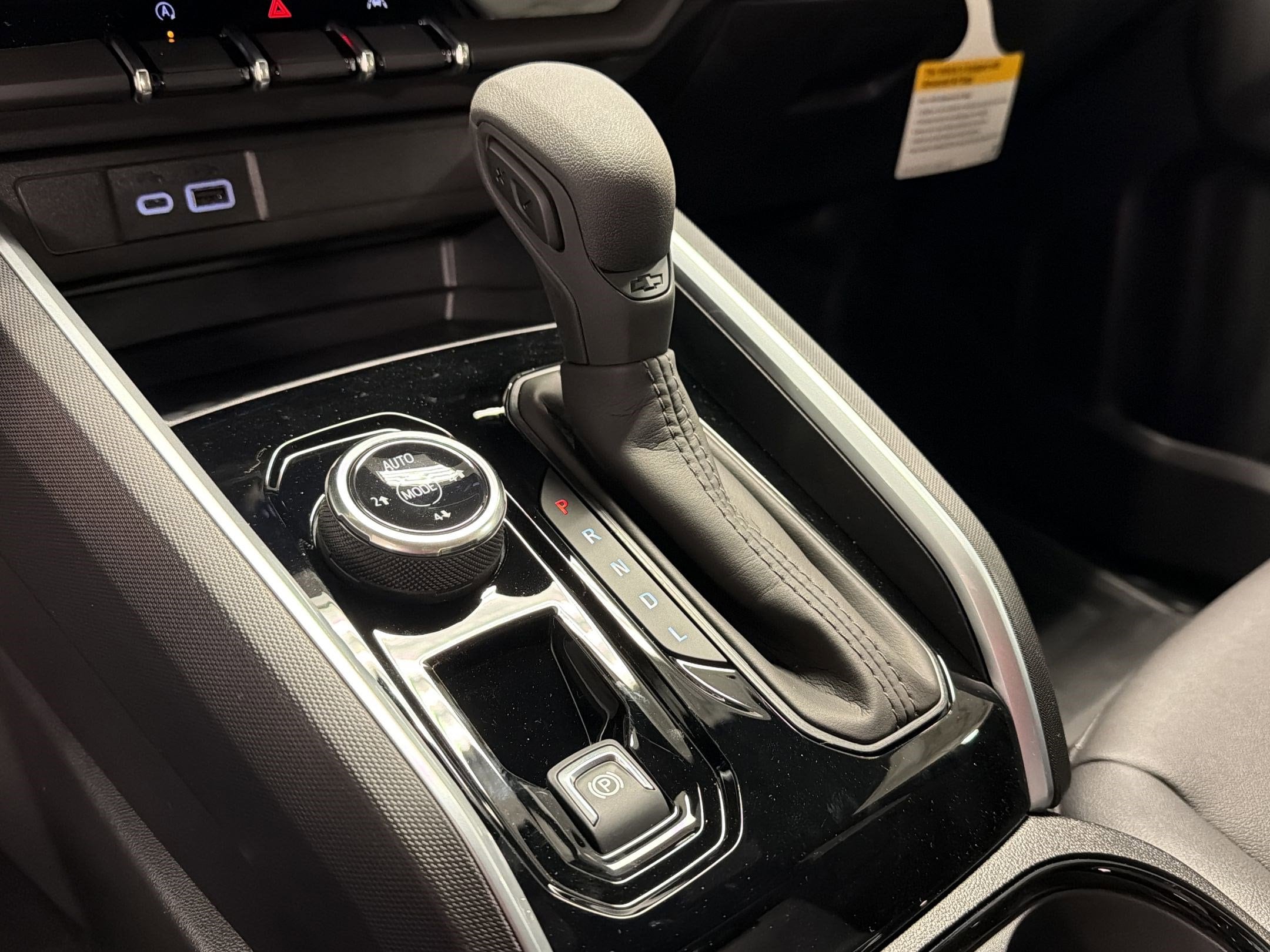 2026 Chevrolet Colorado Trail Boss - Photo 17