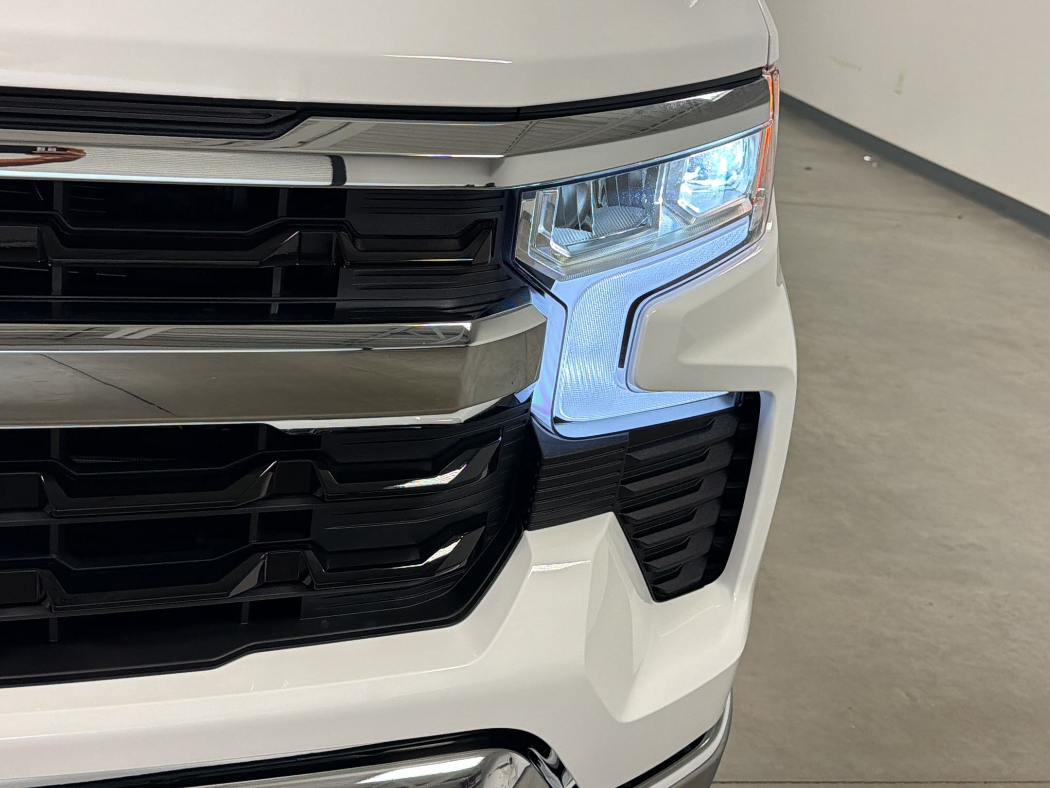 2026 Chevrolet Silverado 1500 LT - Photo 10