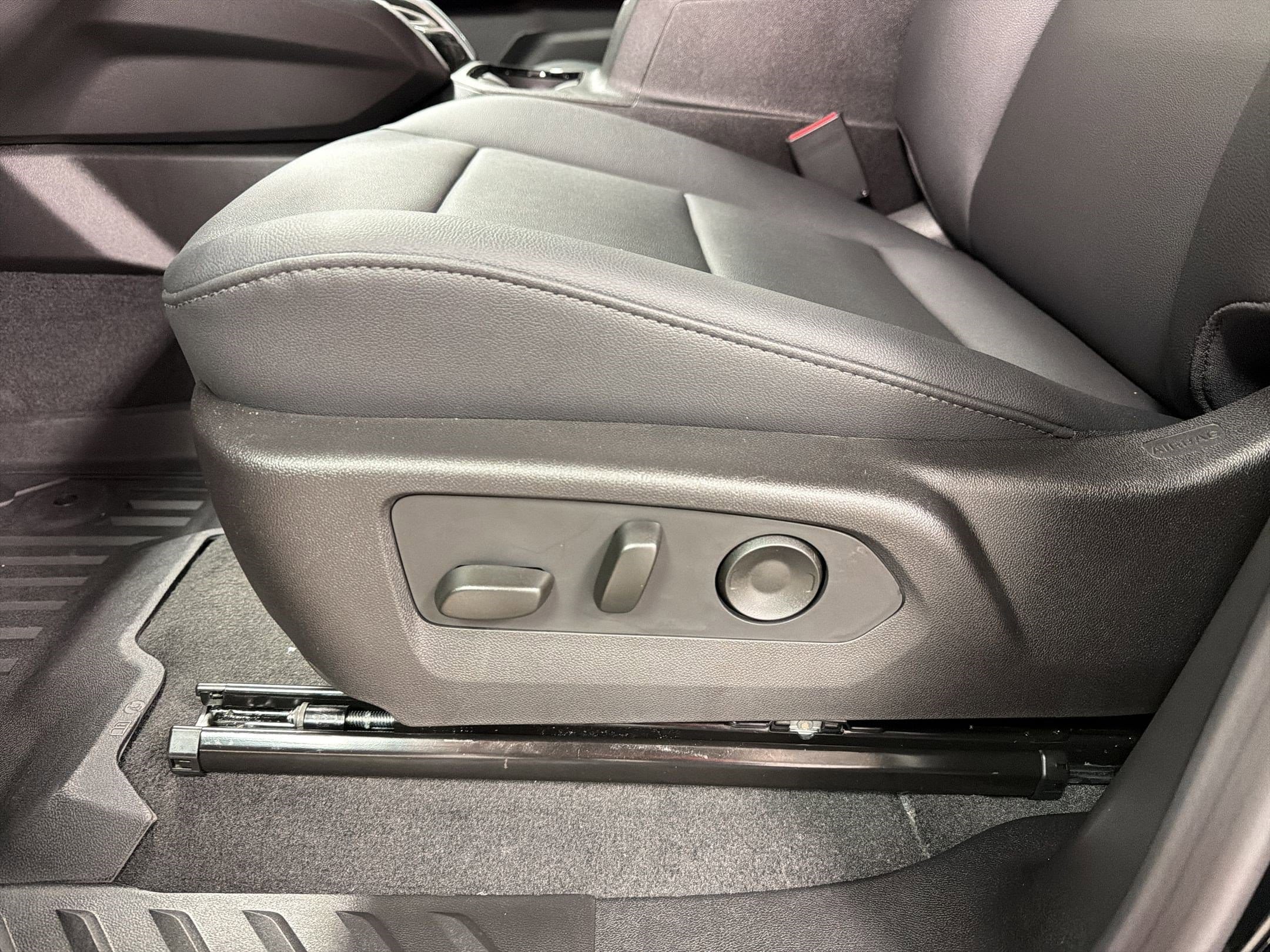2026 Chevrolet Colorado Trail Boss - Photo 13