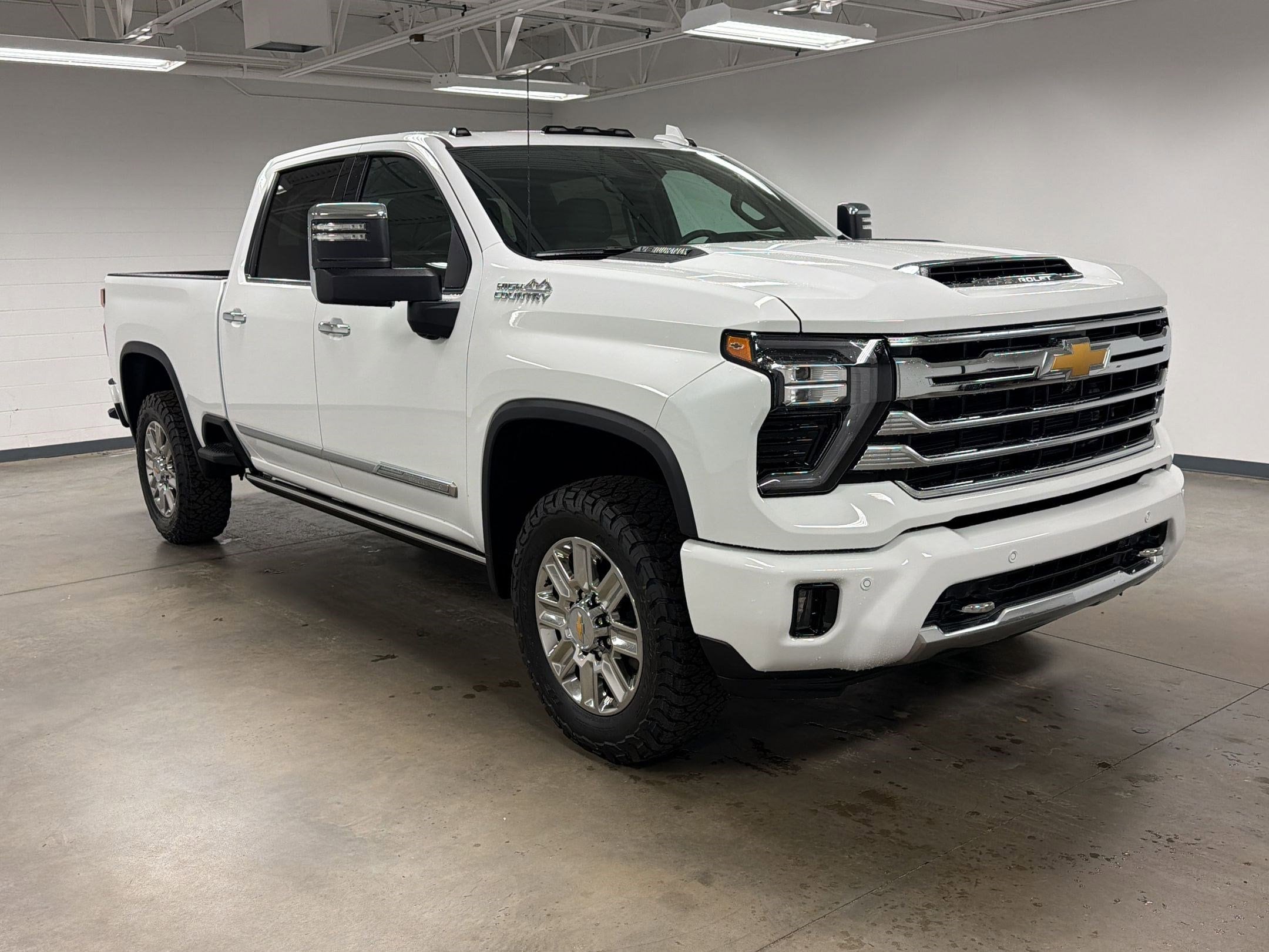 2026 Chevrolet Silverado 2500 HD High Country photo 4