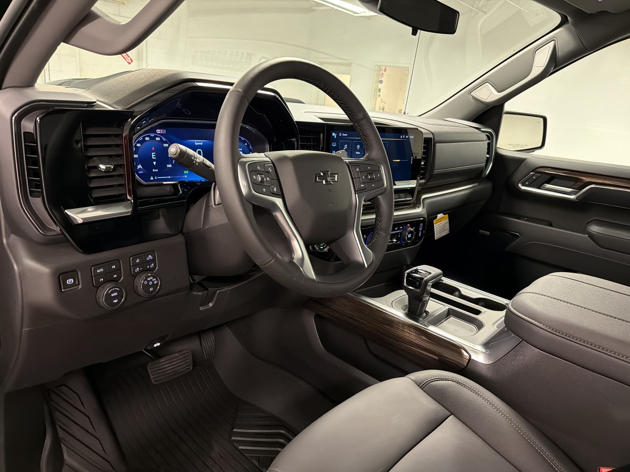 2026 Chevrolet Silverado 1500 LT Trail Boss - Photo 3
