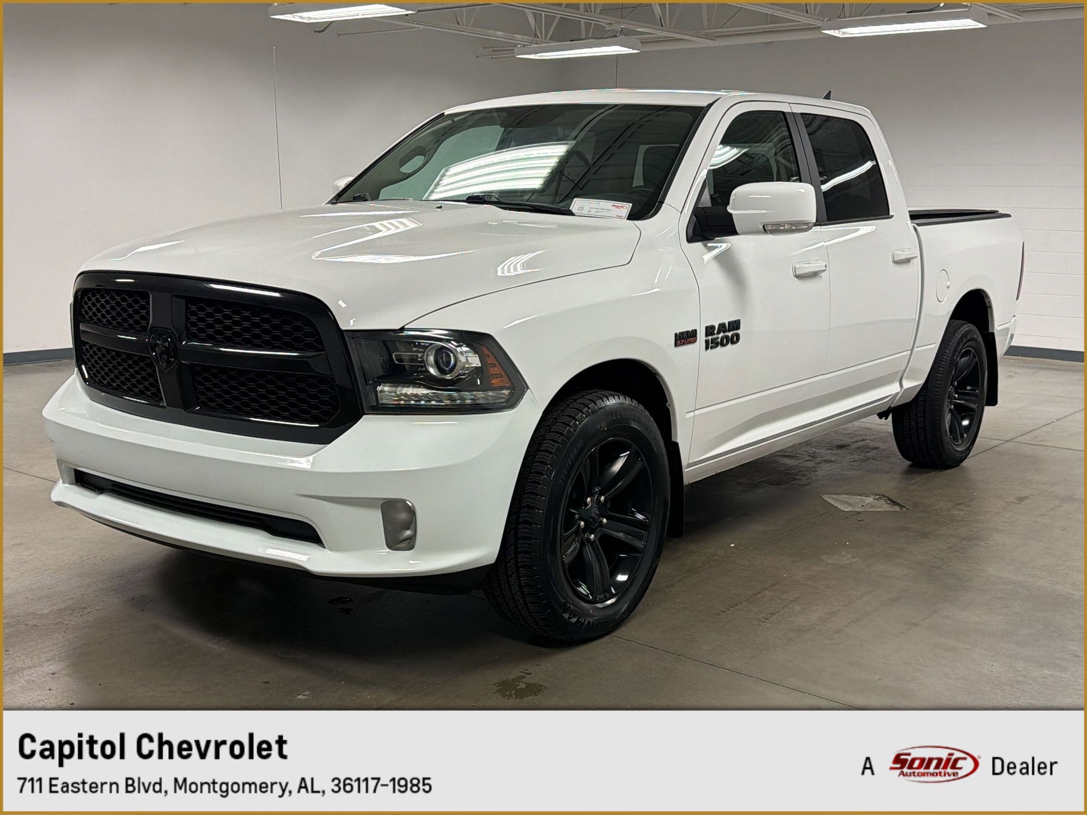 2018 RAM 1500 Night 4x4 Crew Cab 5'7's photo