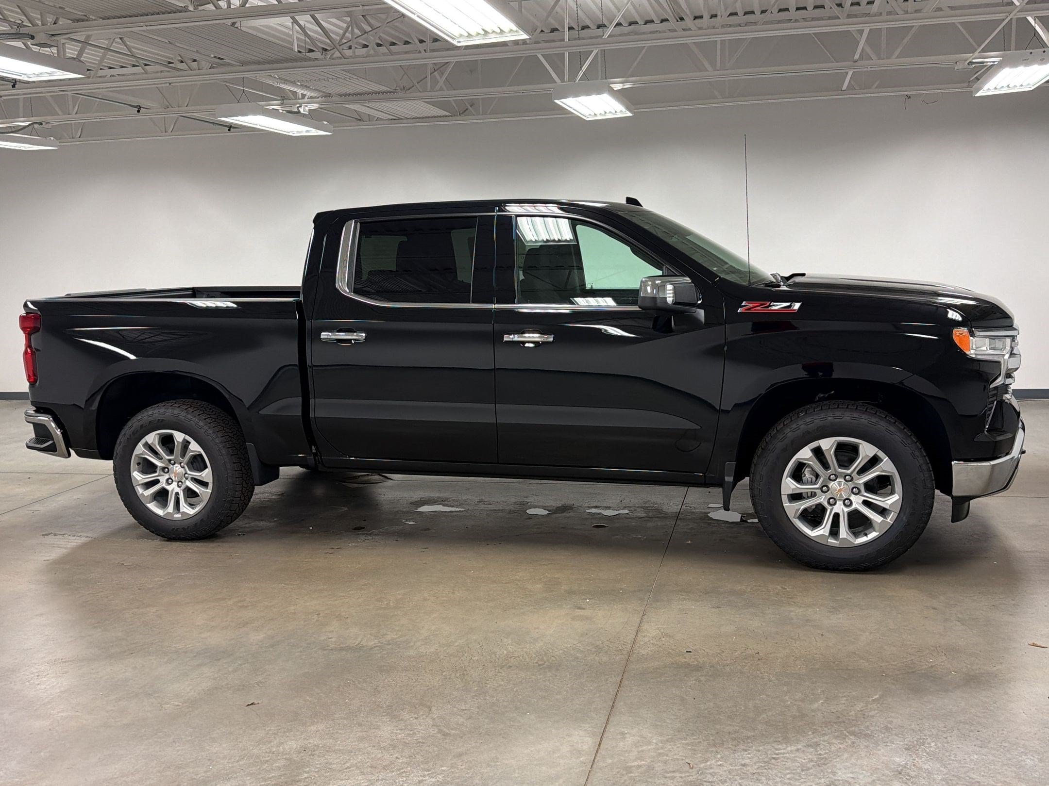 2026 Chevrolet Silverado 1500 LTZ - Photo 6