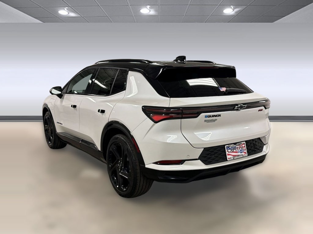Used 2024 Chevrolet Equinox EV 2RS SUV