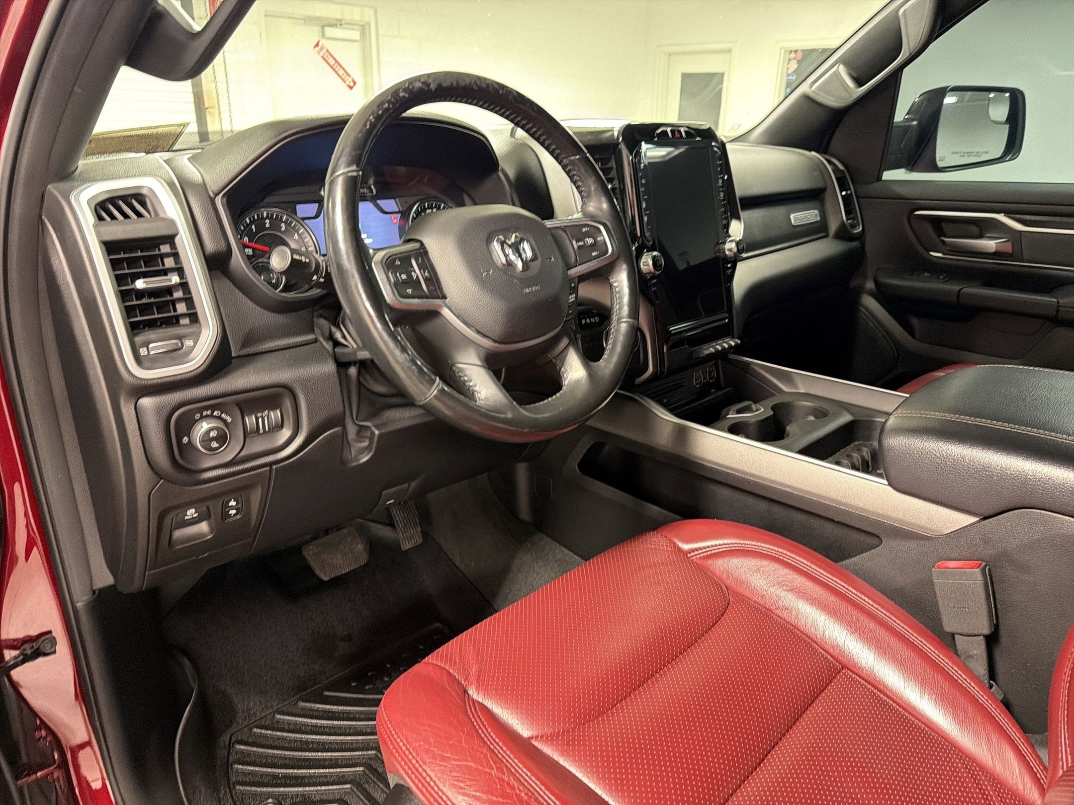 2019 Ram 1500 Big Horn/Lone Star Crew Cab 4x2 57 Box photo 2