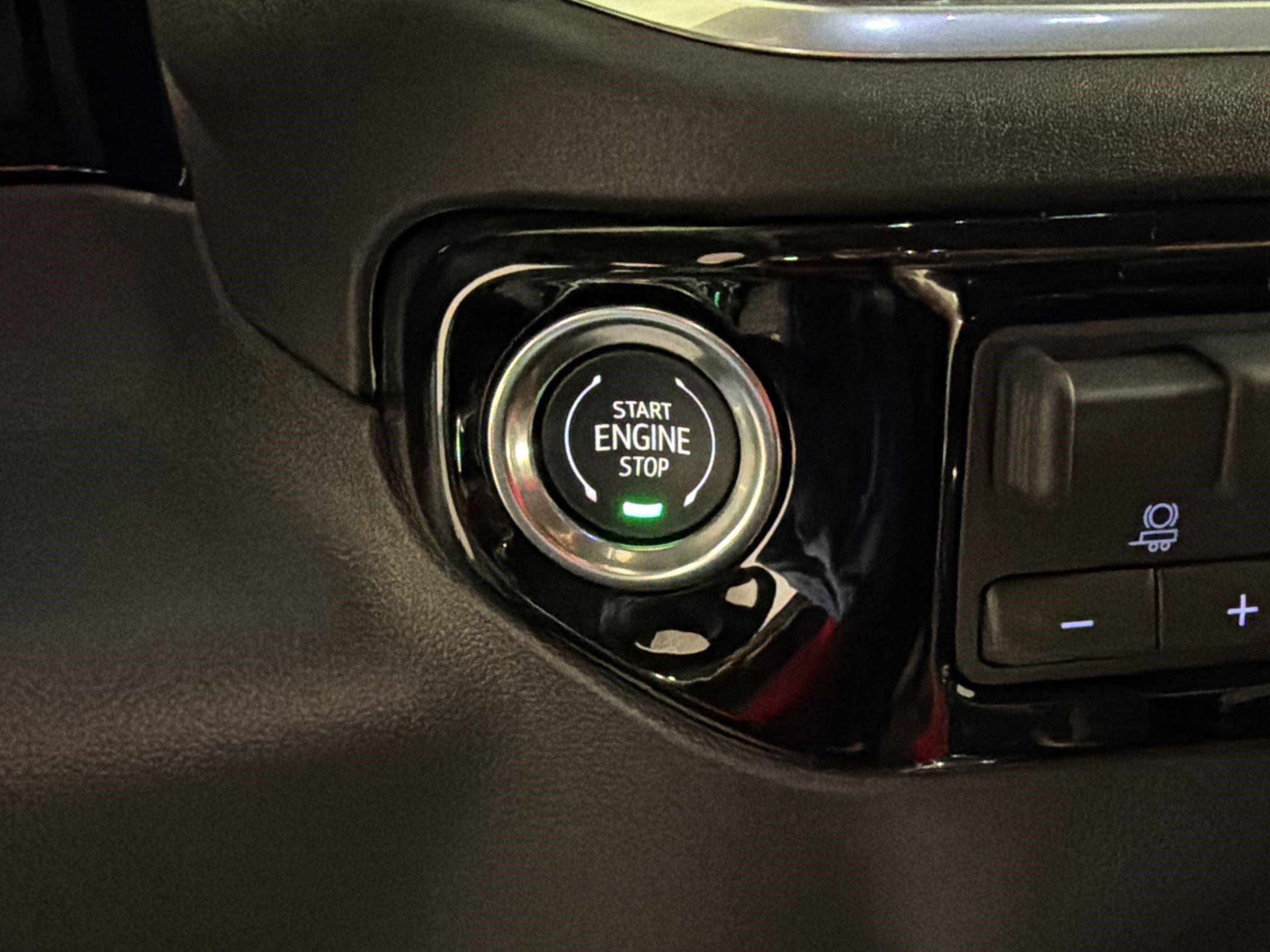 2026 Chevrolet Silverado 1500 LTZ - Photo 15