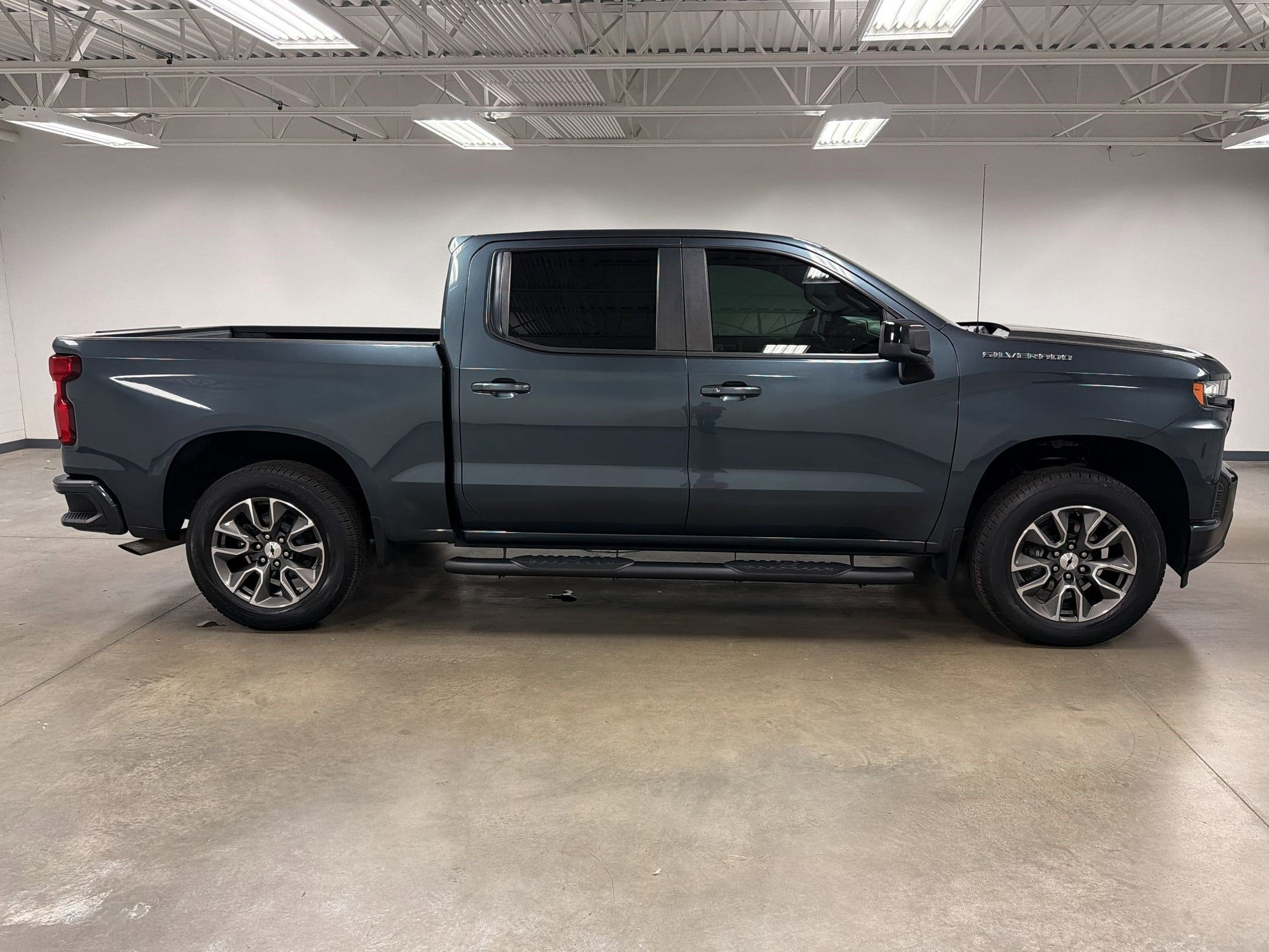 2021 Chevrolet Silverado 1500 RST photo 6