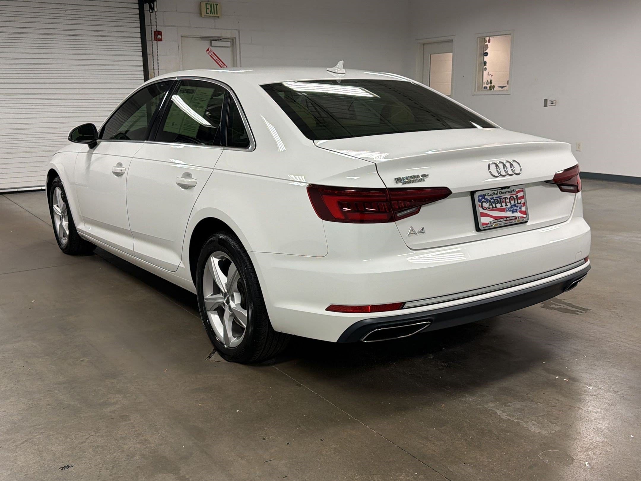 A4 40 Premium Sedan