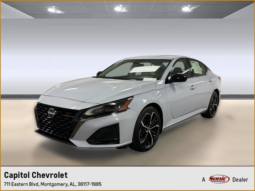 Used 2023 Nissan Altima SR FWD Sedan