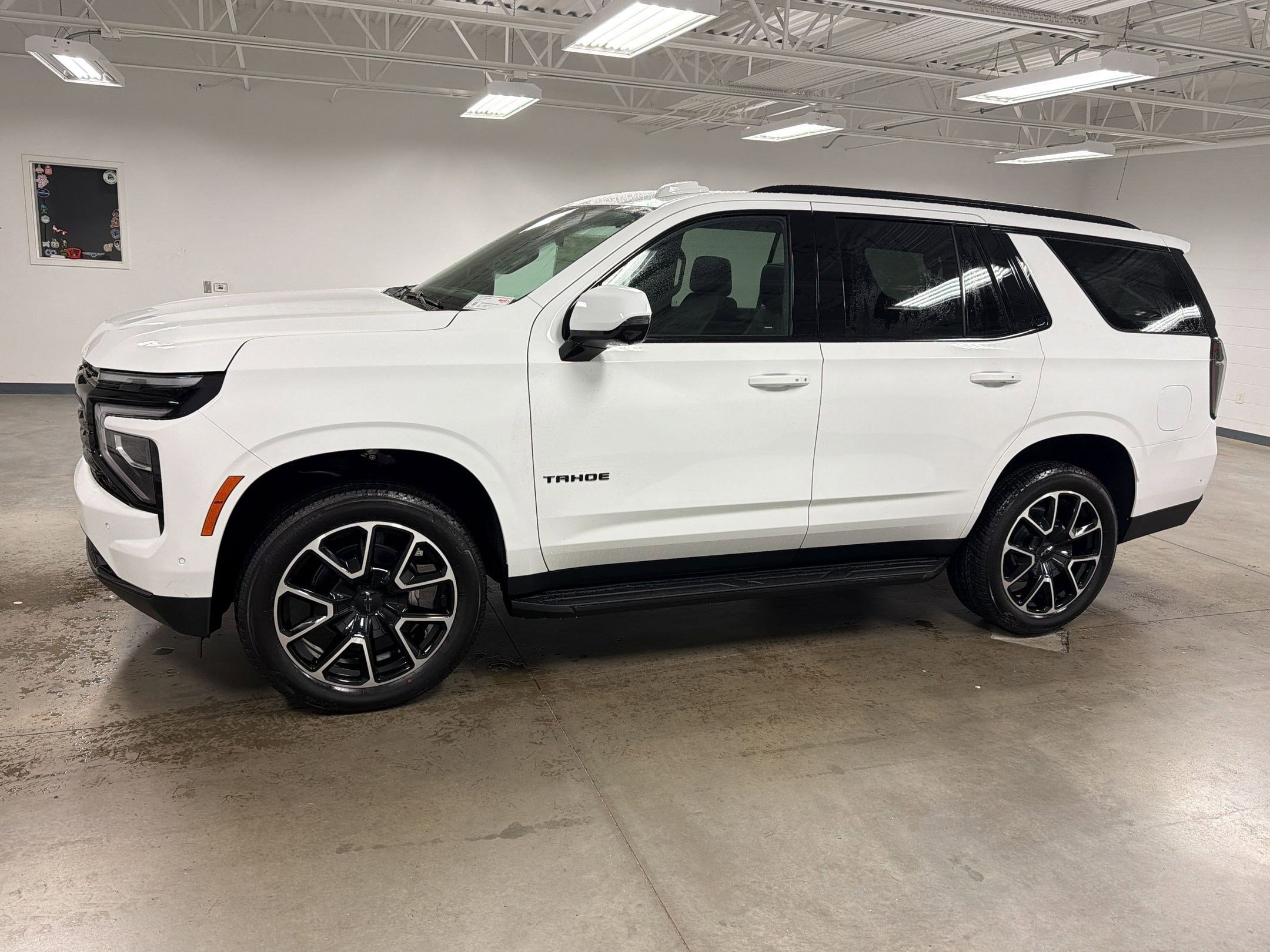 2026 Chevrolet Tahoe RST - Photo 18