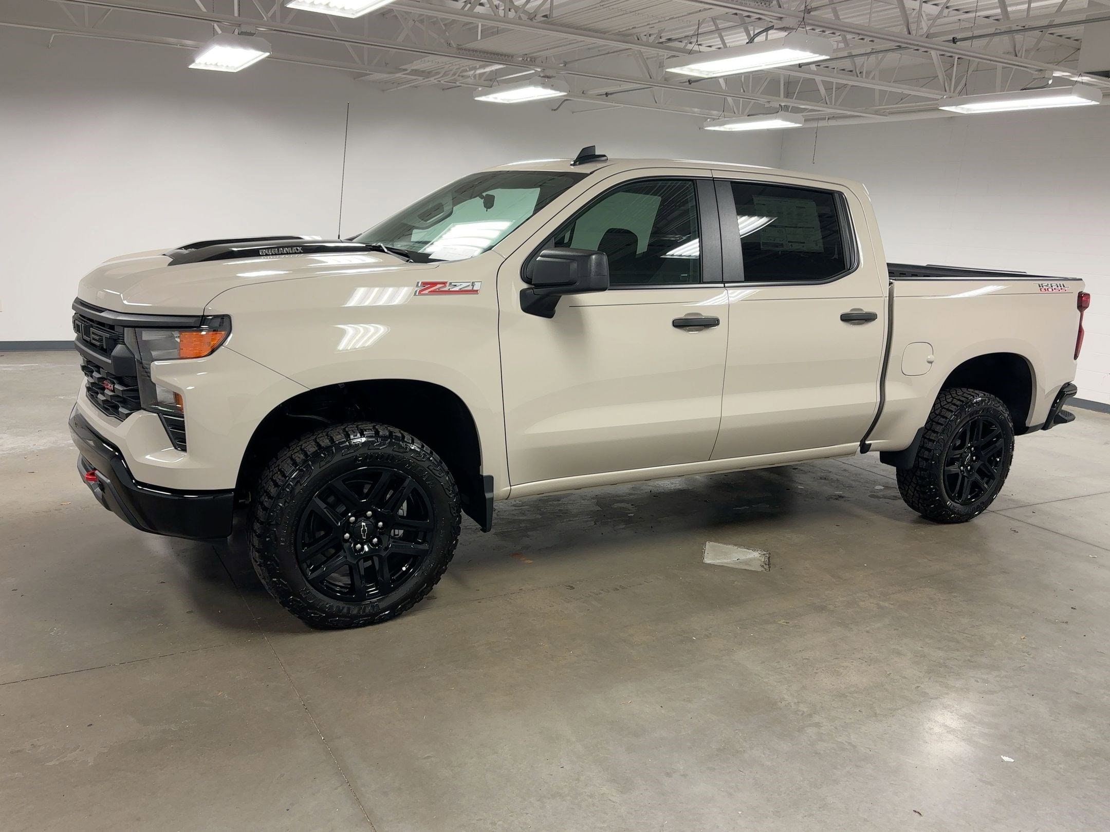 2026 Chevrolet Silverado 1500 Custom Trail Boss - Photo 18