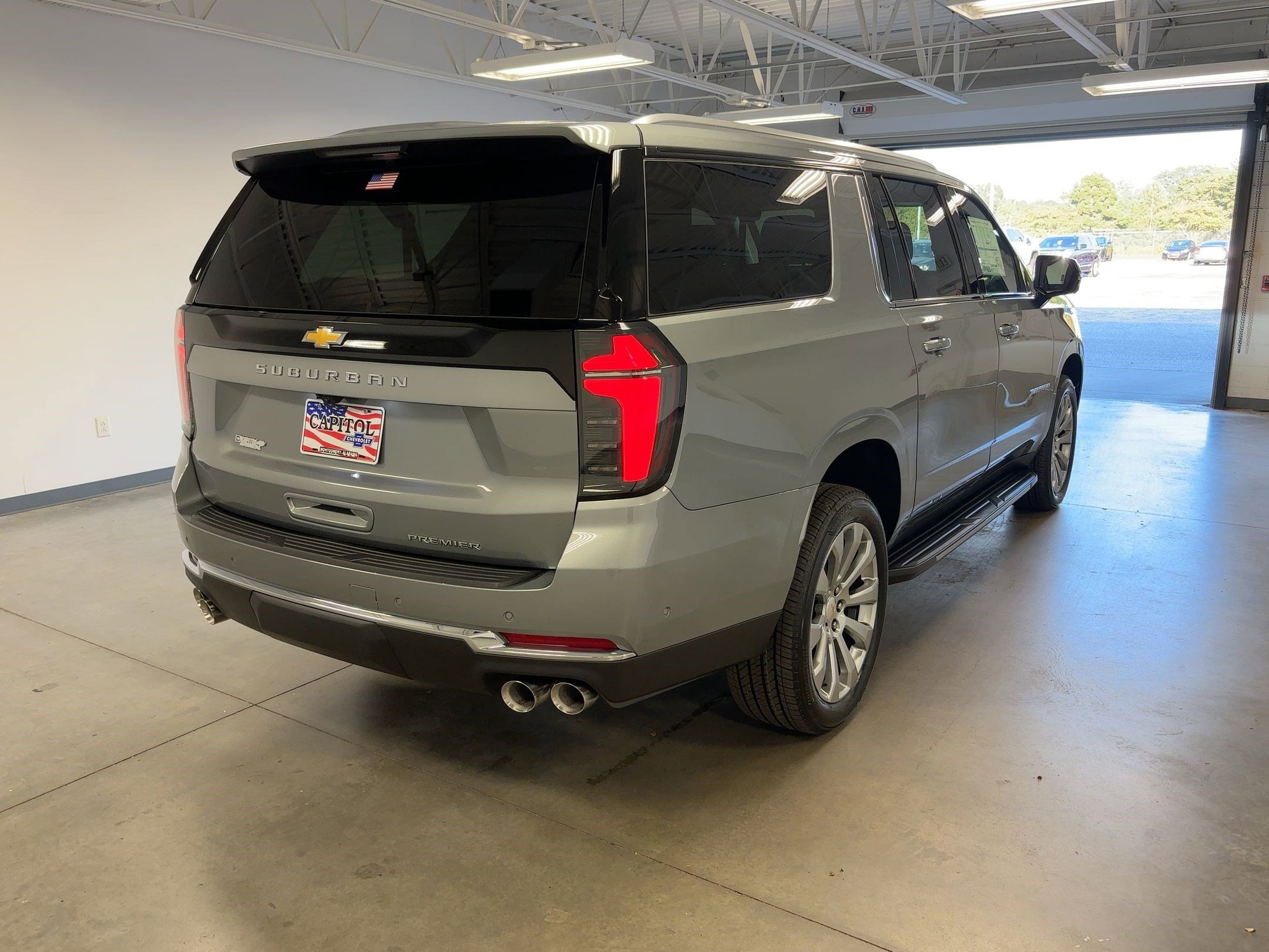 2026 Chevrolet Suburban Premier photo 3