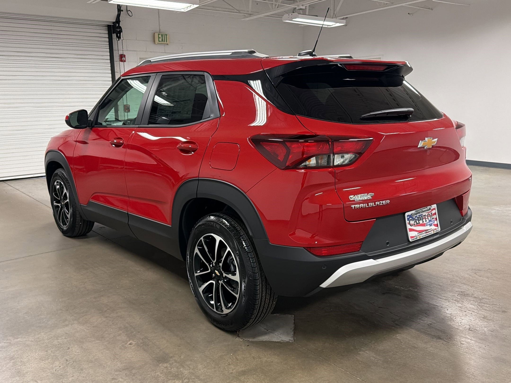 2026 Chevrolet Trailblazer LT photo 2