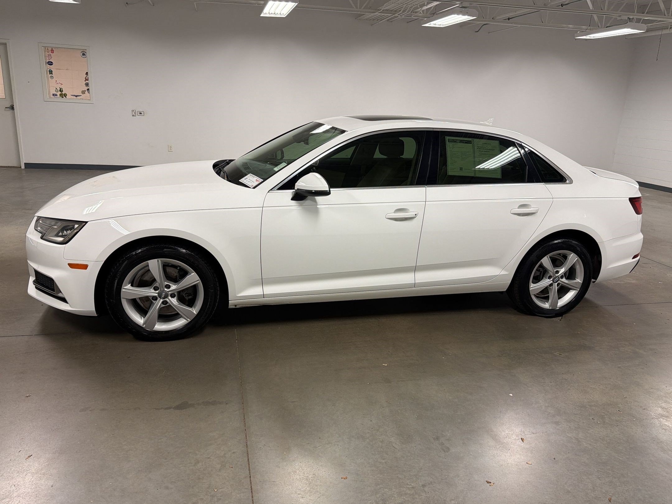 A4 40 Premium Sedan