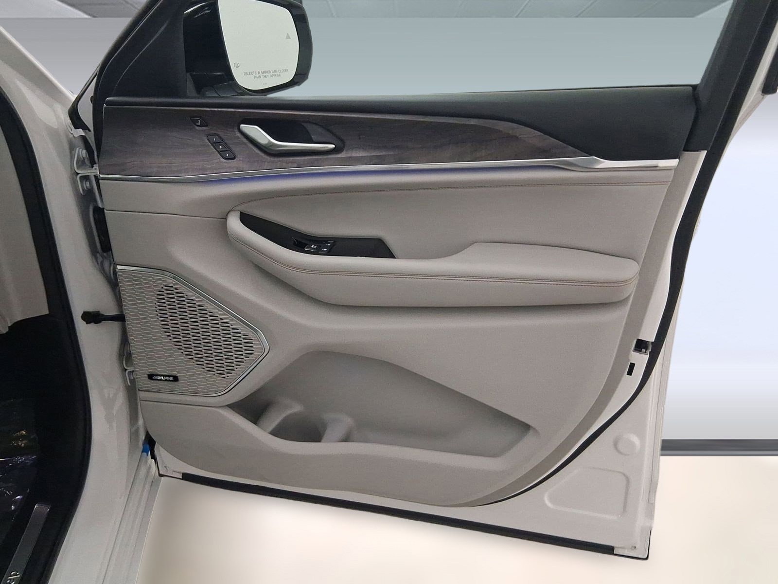 2023 Jeep Grand Cherokee Overland - Photo 35