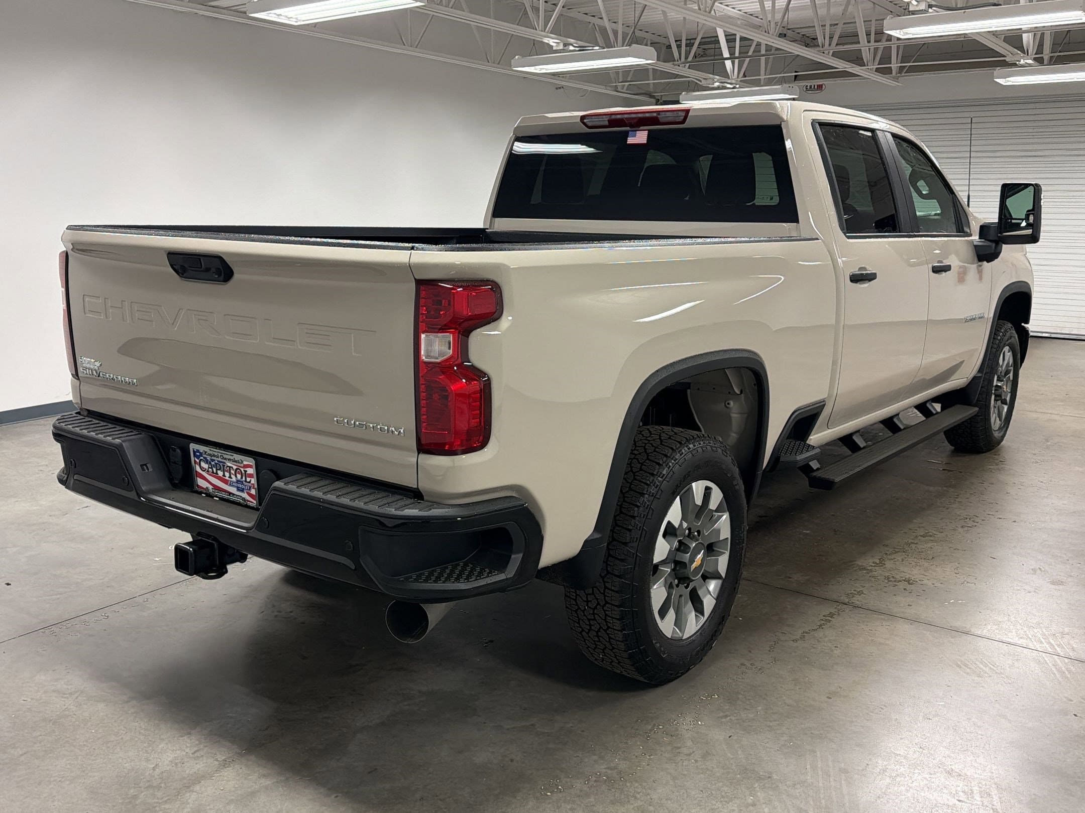 2026 Chevrolet Silverado 2500 HD Custom photo 6