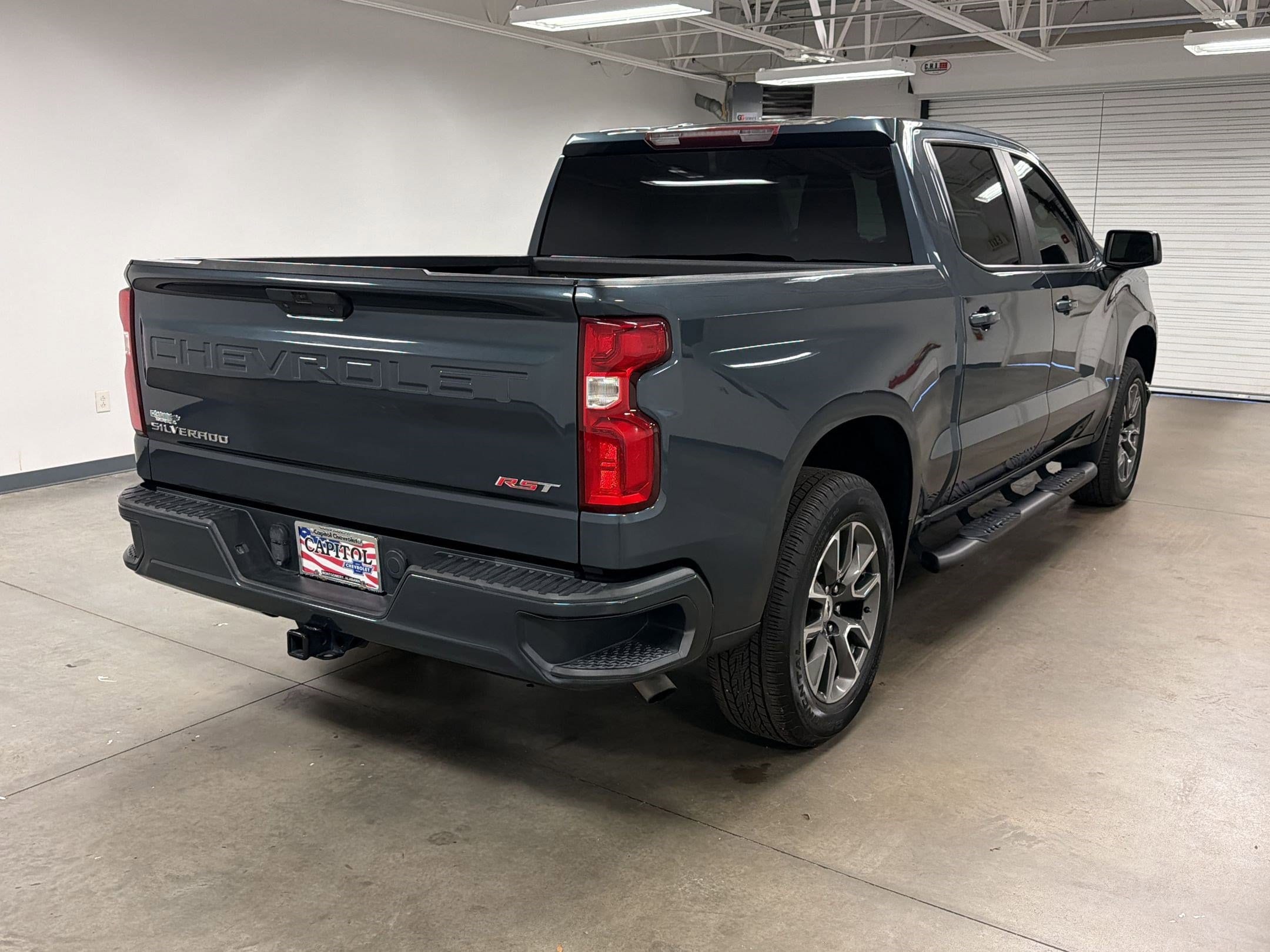 2021 Chevrolet Silverado 1500 RST photo 3
