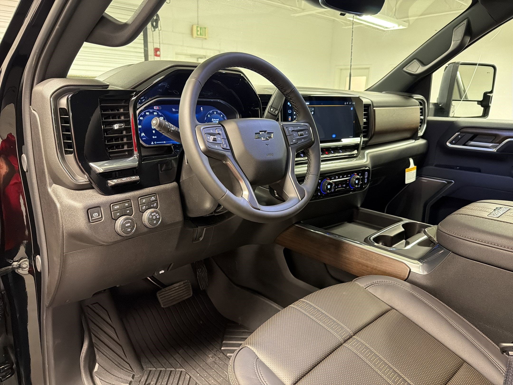 2026 Chevrolet Silverado 2500 HD High Country photo 2