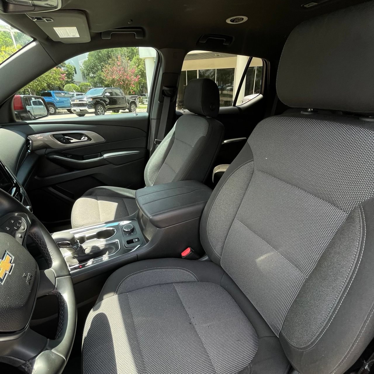 2023 Chevrolet Traverse 1LT - Photo 22