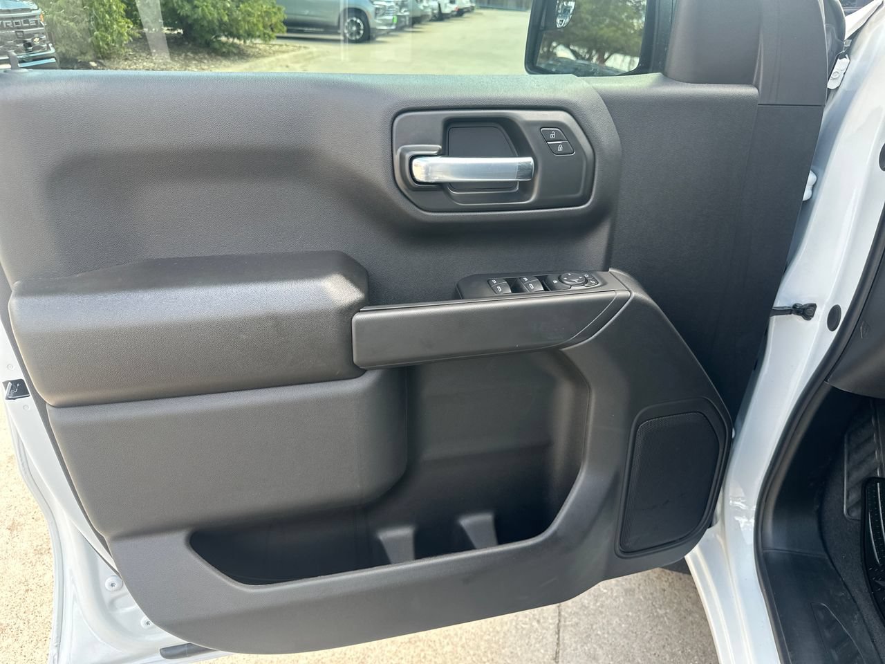 2026 Chevrolet Silverado 1500 Custom Trail Boss Truck, photo 10