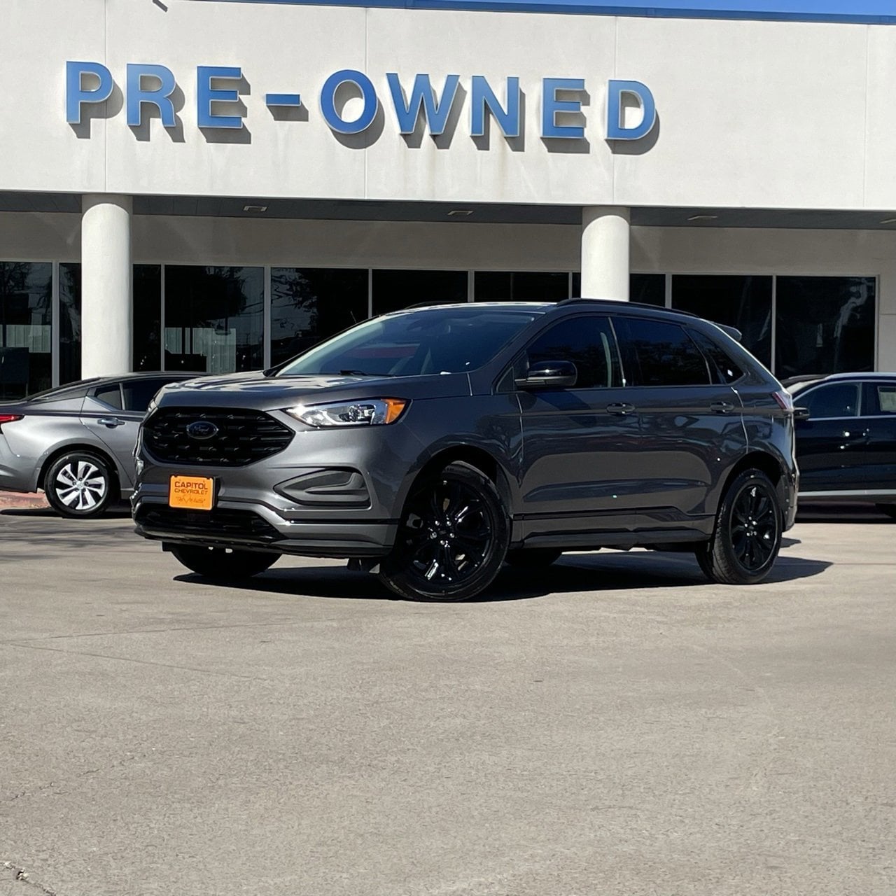 2022 Ford Edge SE's photo