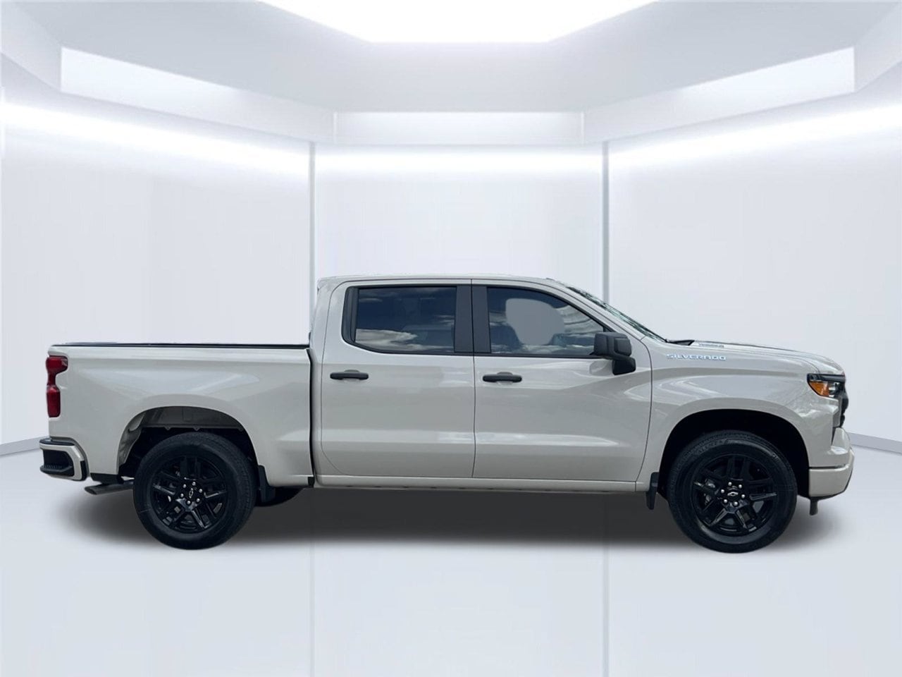 2026 Chevrolet Silverado 1500 Custom - Photo 7