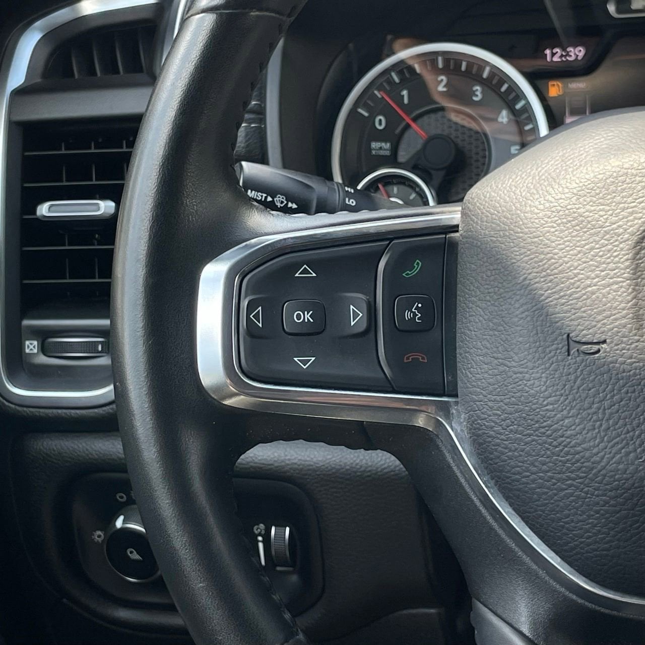 2024 RAM Ram 1500 Pickup Laramie - Photo 14
