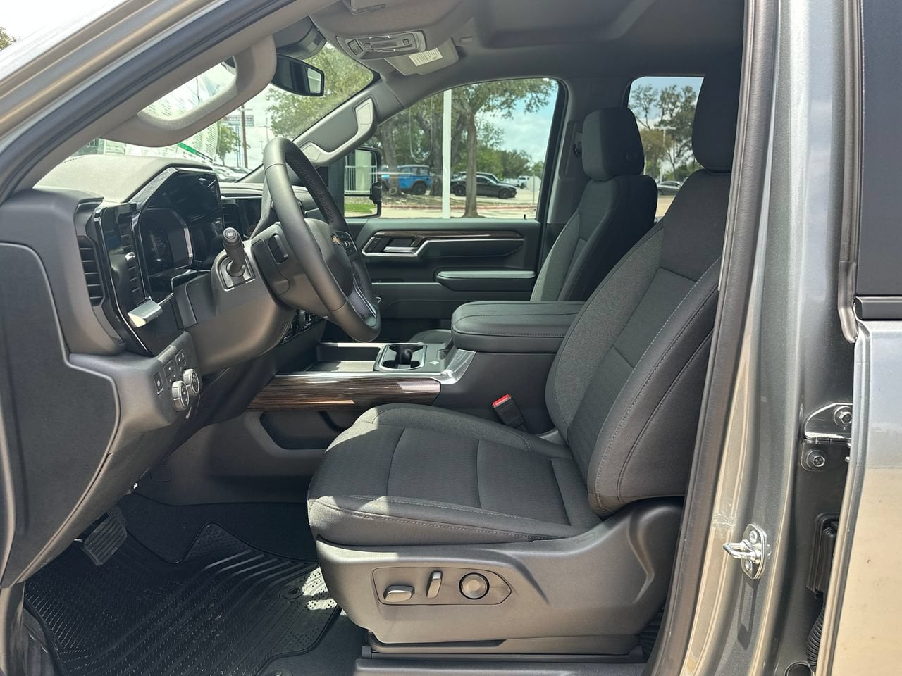 2026 Chevrolet Silverado 2500 HD LT Truck, photo 11
