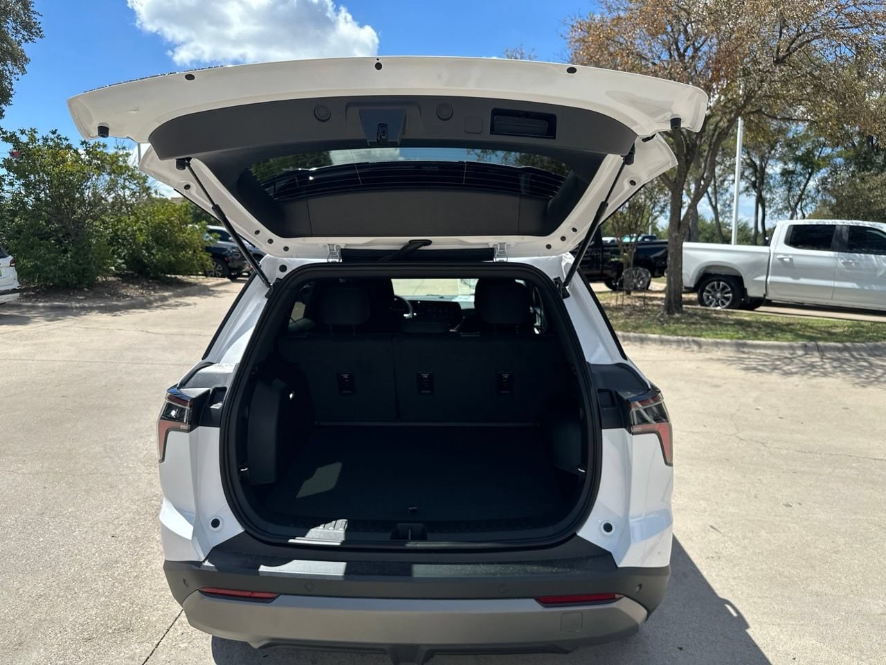 2027 Chevrolet Equinox LT SUV, photo 28