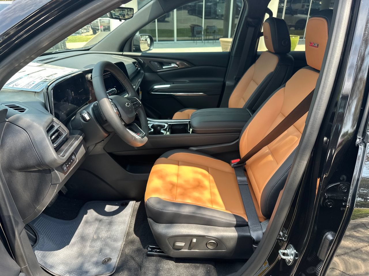 2027 Chevrolet Traverse Z71 SUV, photo 9
