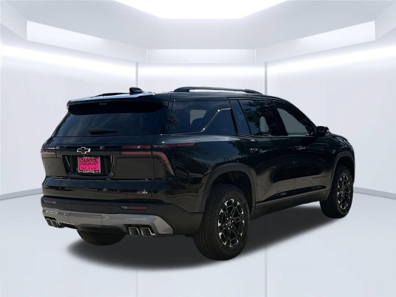 2027 Chevrolet Traverse Z71 SUV, photo 6
