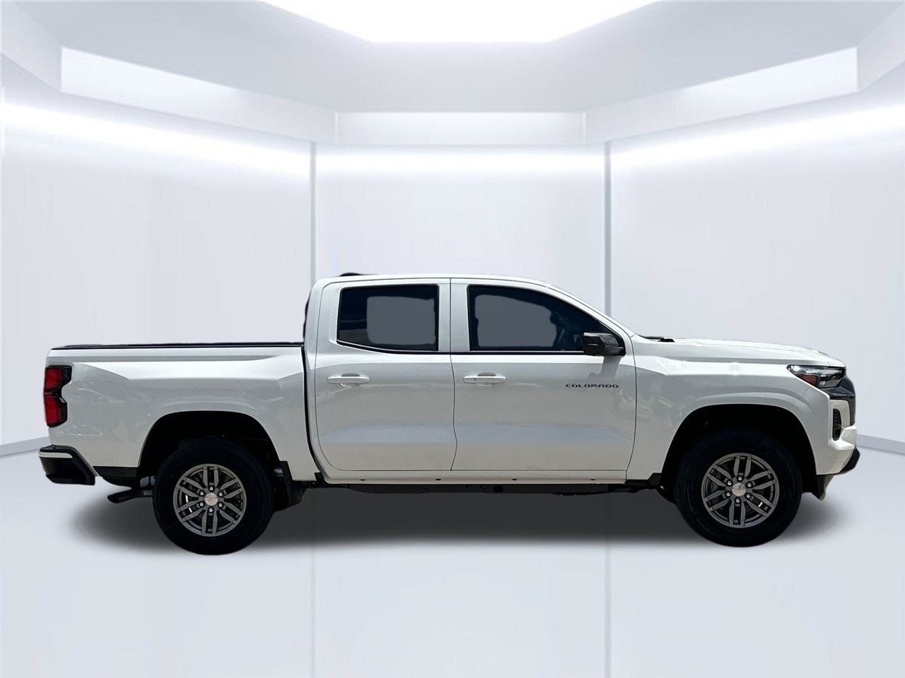 2026 Chevrolet Colorado LT - Photo 6
