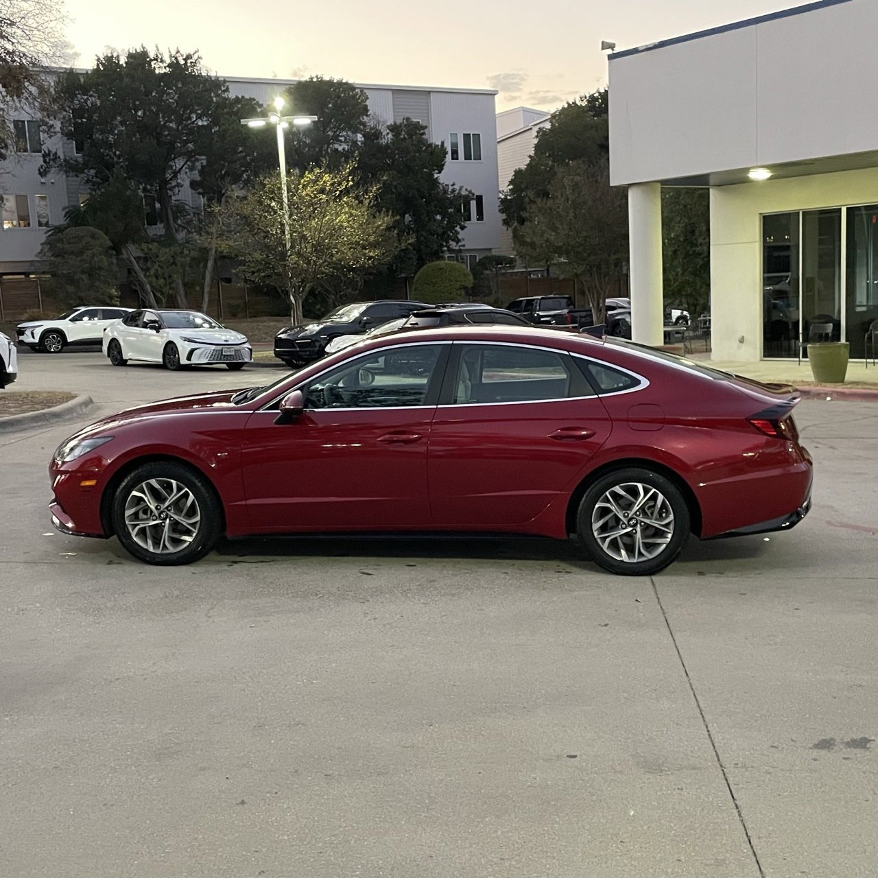 2023 Hyundai Sonata SEL photo 3