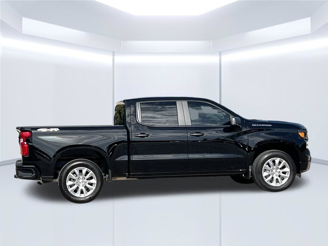 2026 Chevrolet Silverado 1500 Custom - Photo 8