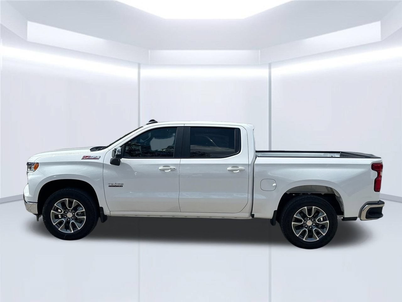 2026 Chevrolet Silverado 1500 LT Truck, photo 2