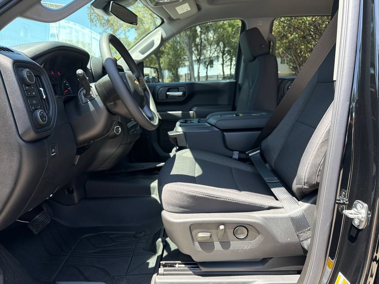 2026 Chevrolet Silverado 1500 Custom - Photo 18