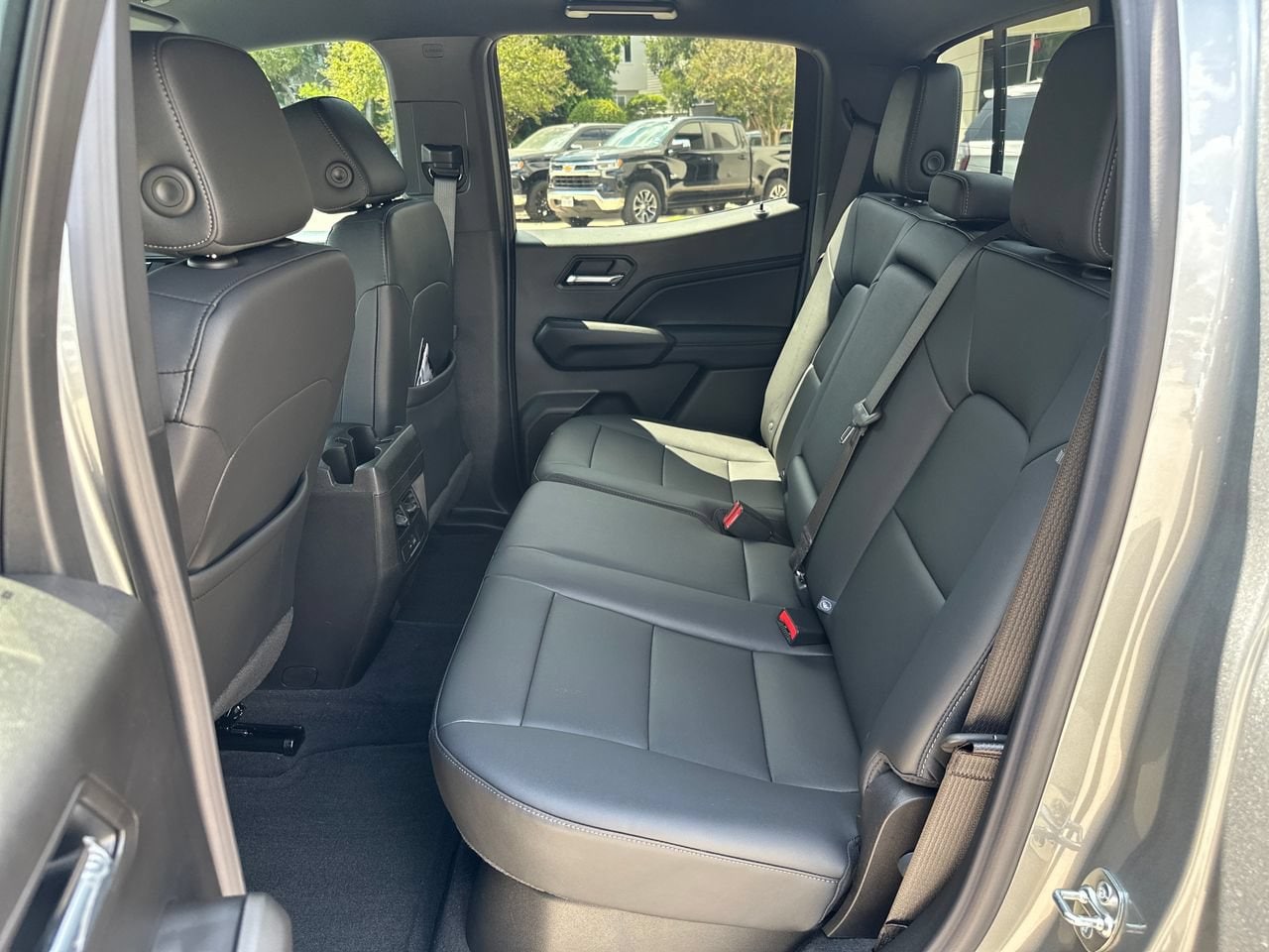 2026 Chevrolet Colorado LT - Photo 25