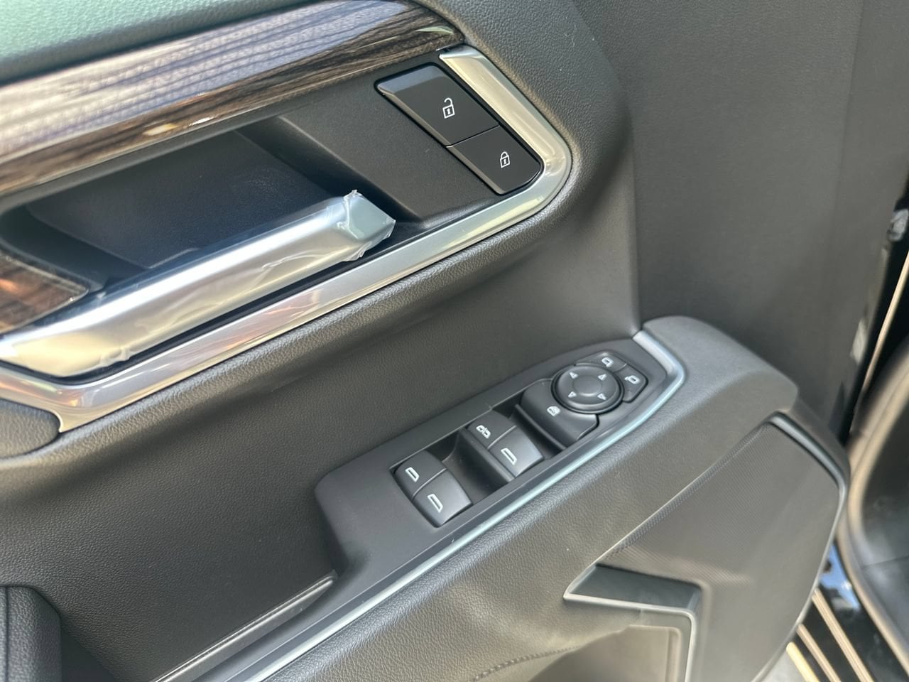 2026 Chevrolet Silverado 1500 LT - Photo 11